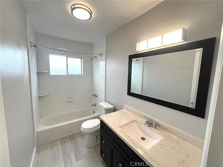 12706 Kornblum Ave #C — Photo 7