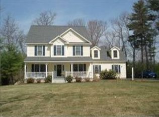 7 Hills Rd, Hooksett, NH 03106