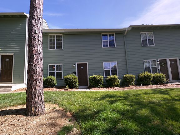 2nd image of 5648 Via Romano Dr APT C