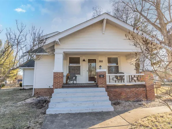 301 E Market St, Troy, IL 62294