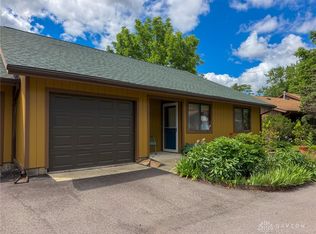 260 Park Meadows Dr, Yellow Springs, OH 45387