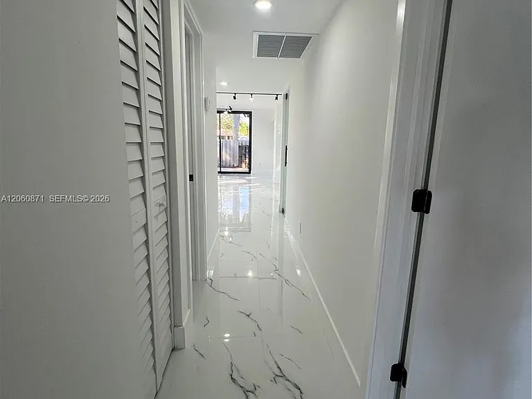 20610 NE 7th Ct — Photo 13