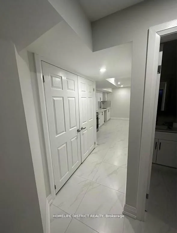 2 bed, $1,950 — Photo 2