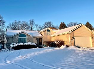 24914 W Illini Dr, Plainfield, IL 60544