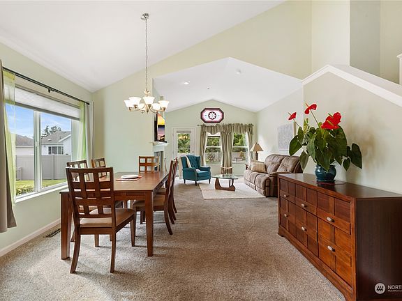 4th image of 2514 85th Drive NE #M-1