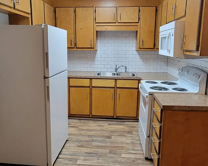 640-642-644 Pee Dee Ave #644 — Photo 2