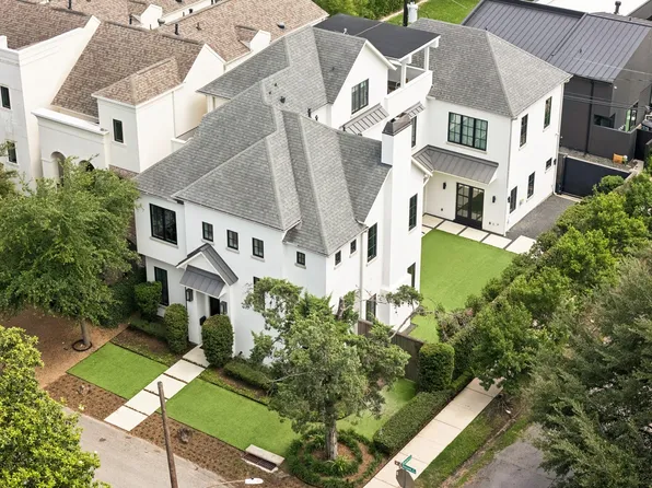 4521 Blossom St, Houston, TX 77007
