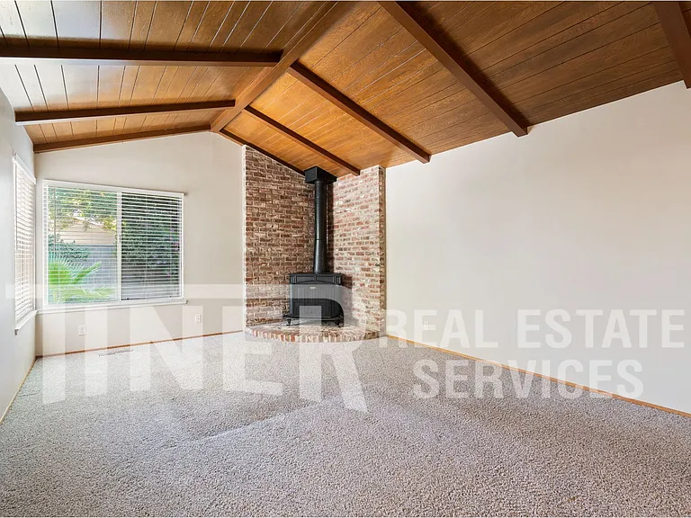 24 Grand Rio Cir — Photo 3