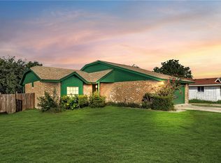 11621 Chispa Creek Dr, Corpus Christi, TX 78410