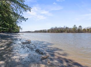 569 Middle Road, Dresden, ME 04342