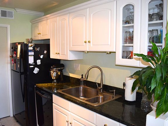 5th image of 3375 Brittan Ave APT 7
