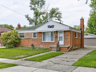 28954 Joan St, Saint Clair Shores, MI, 48081