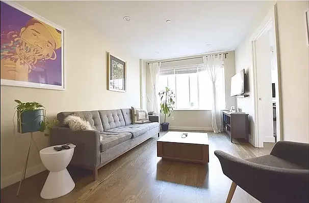 Rented by REAL New York | media 2