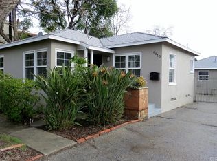 6910 De Celis Pl, Van Nuys, CA 91406