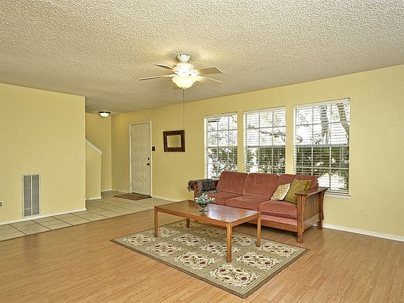 3rd image of 12207 Cabana Ln
