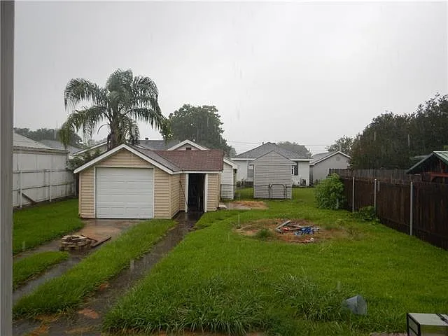 2 bed, 1.0 bath, 1050 sqft, $1,450 — Photo 3
