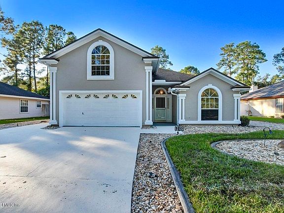 2nd image of 12132 Silver Saddle Dr