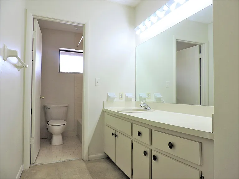 166 Sparrow Dr #2B — Photo 18