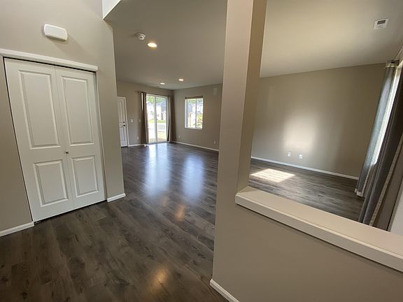 3rd image of 331 Thyme Ave