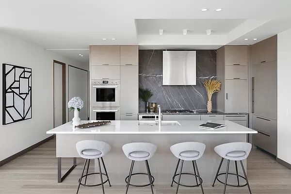 1st image of 88 Lexington Ave APT 2