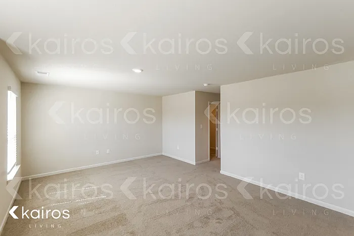 1123 Freedom Pkwy — Photo 7