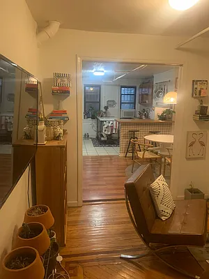 Rented by Space Link Realty | media 15