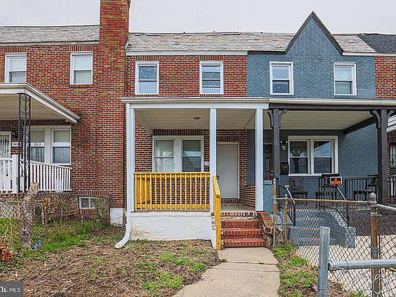 3rd image of 4833 Reisterstown Rd