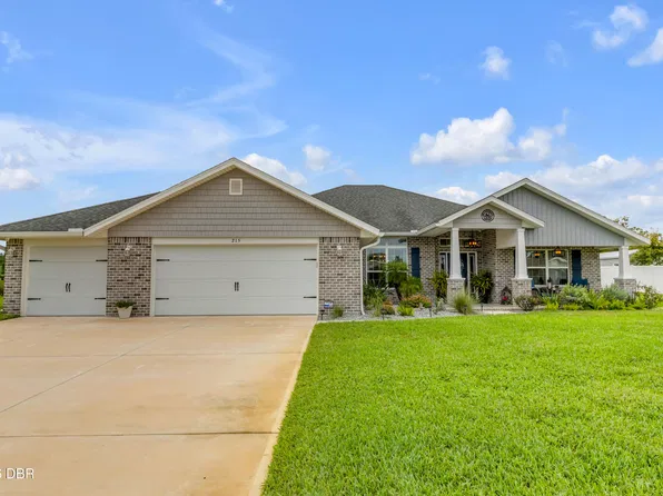 215 Lagoon Mist Ct, Oak Hill, FL 32759