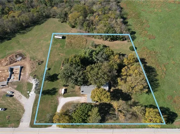 14090 Walker Rd, Kansas City, MO 64163