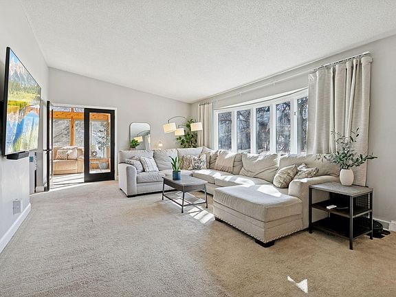 4th image of 1200 Lacota Ln