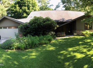 123 Tulgeywood Ln, Whitehall, MI 49461