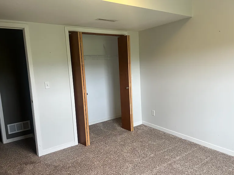 5211 Castleview Dr NW — Photo 21