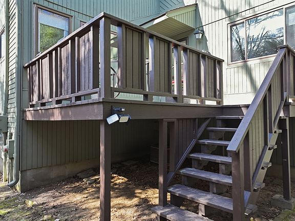 4th image of 111 Leland Farm Rd #111