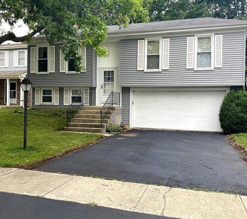 1st image of 420 Oxford Pl
