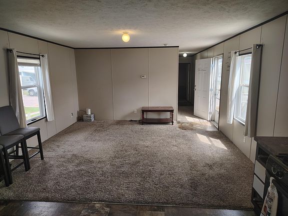 5th image of 3891 Casper Ave NW