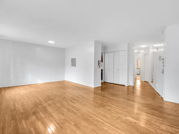 414 West 54th Street image 4 of 11