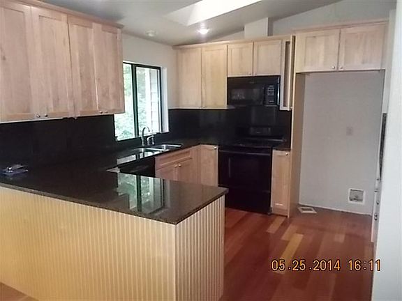 4th image of 16201 216th Ave NE