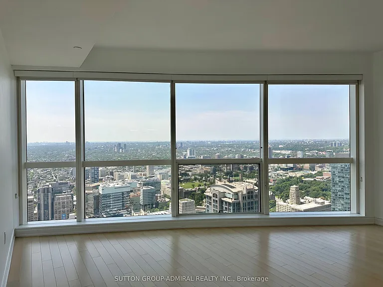388 Yonge St #6016 — Photo 11