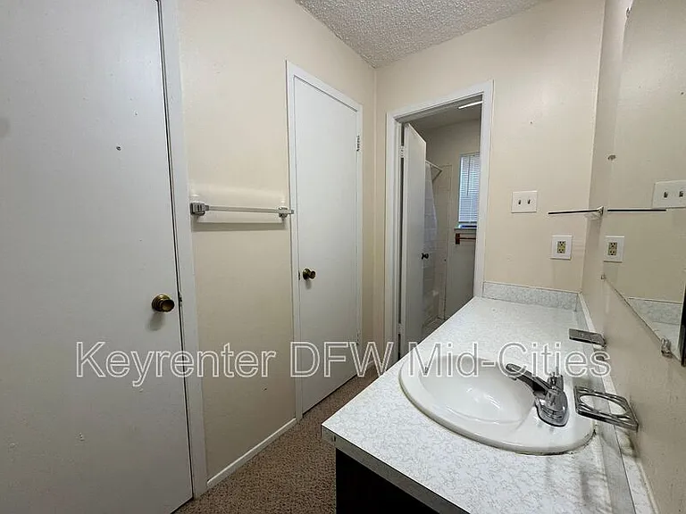 338 Beatty Dr — Photo 8