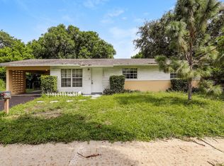 4420 N Shore Dr, West Palm Beach, FL 33407