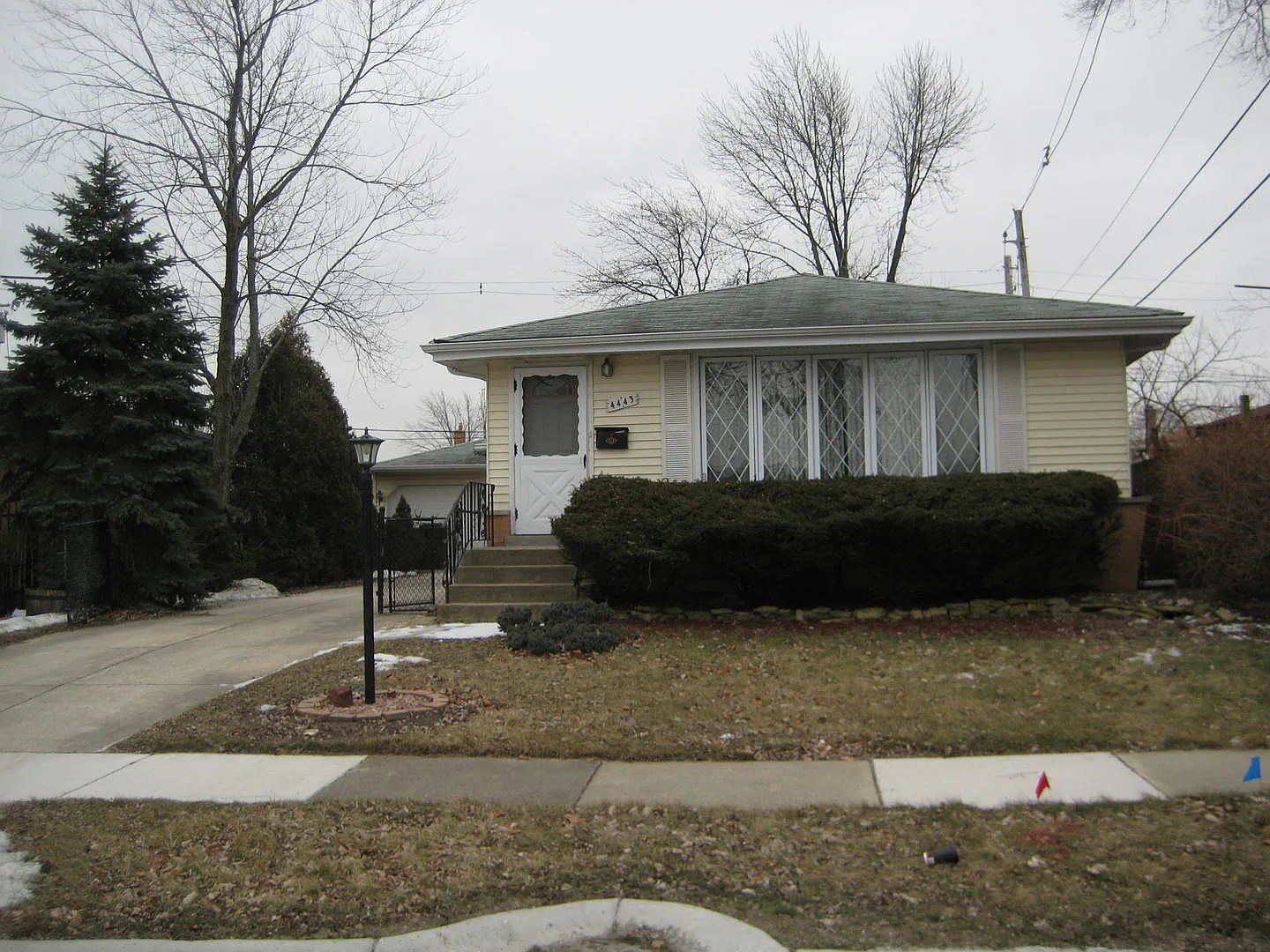 4443 Adele Ln photo 1