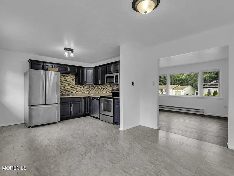 102 Buckhorn Lake Ct — Photo 4