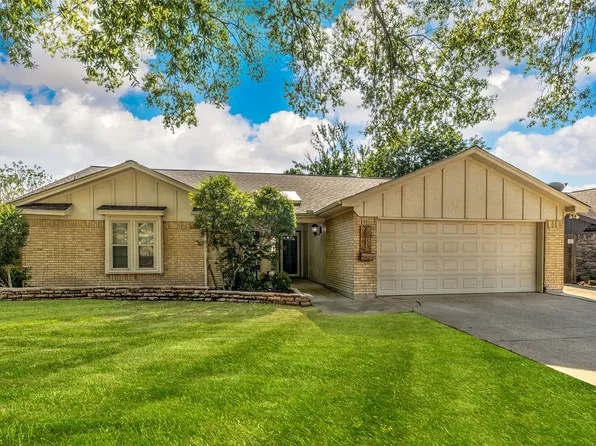 2511 Highgate Dr, Arlington, TX 76016