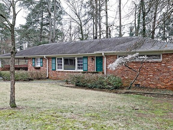 2nd image of 2056 Pawnee Dr SE
