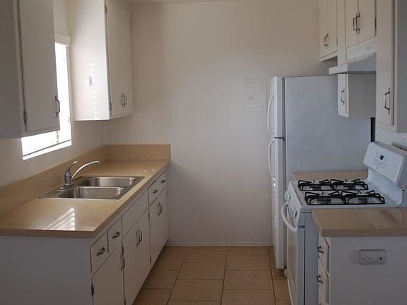 3rd image of 145 S Hemlock St #6675785