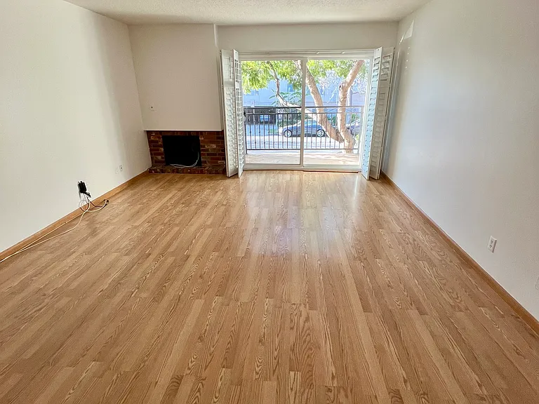 608 Idaho Ave #7 — Photo 1