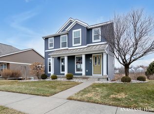 901 Cobblestone Way Dr SE, Byron Center, MI 49315