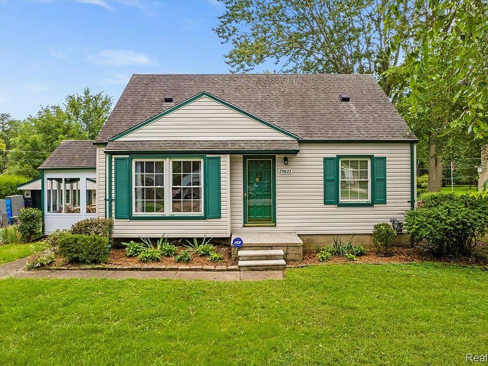 1st image of 29623 Hoy St