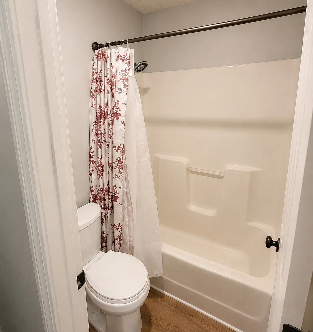 3 bed, 2.5 bath, 1600 sqft, $1,995 — Photo 4