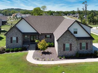 1029 Robert Lee Dr, Gallatin, TN 37066